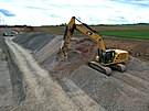 Stavba dlnice mezi Vysokm Mtem a Litomyl je v plnm proudu. (28. dubna...