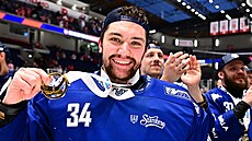 Branká Michal Postava, nejlepí gólman extraligového play off v sezon...