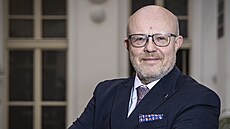 Ministr zdravotnictví Vlastimil Válek (TOP 09).