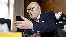 Ministr zdravotnictví Vlastimil Válek