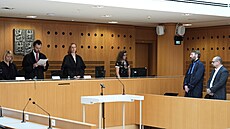 Podnikatel Pavel Dovhomilja (vpravo), který byl p�vodn� stíhaný, ale nakonec se...