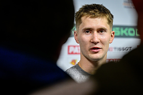 �eský úto�ník Martin Ne�as b�hem rozhovoru s noviná�i v dánském Herningu poté,...