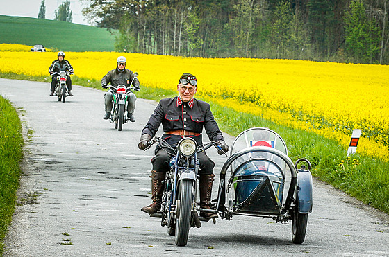 Rallye Kivonoska je naím nejvtím srazem historických vozidel a motocykl....