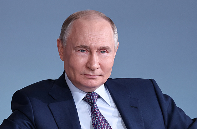 Příměří na Ukrajině musí vyhovovat všem, řekl Putin v rozhovoru s Trumpem