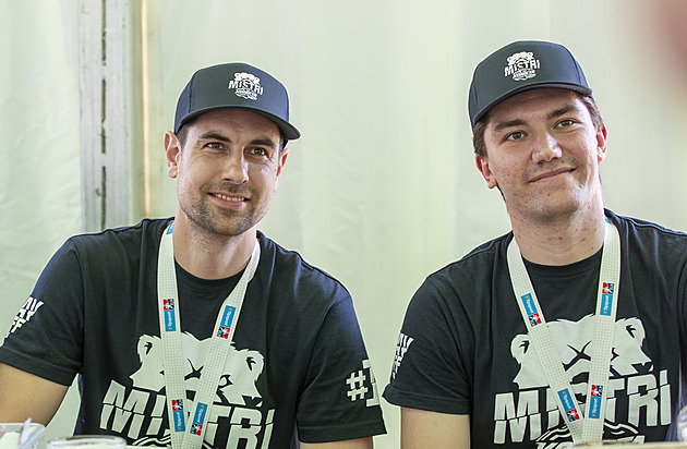 Postava jde do NHL, sjednal si nováčkovský kontrakt s Detroitem