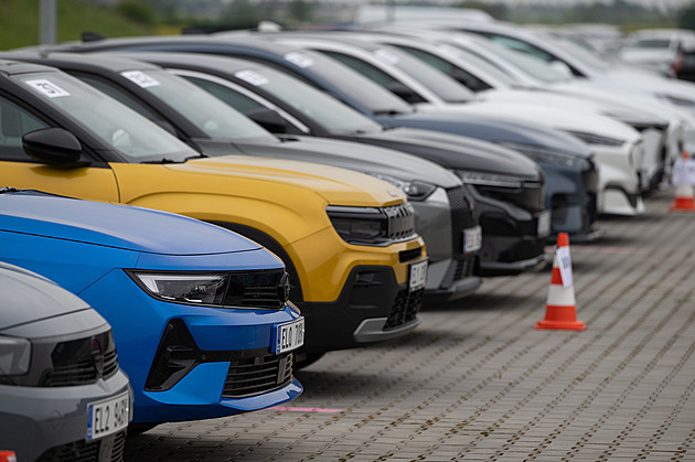 Průměrná česká ojetina se prodává za tři sta tisíc