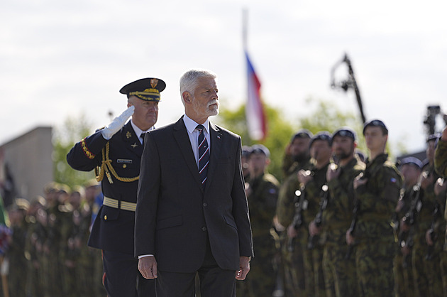 Nejsošnější prezident a nejsprostší starosta. My si toho Okamuru nakonec zasloužíme