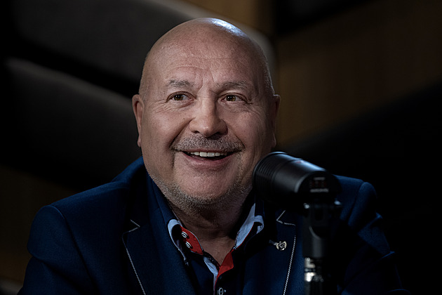 Po smrti dcery jsem nechtěl nic dělat. Pak mi pomohla hudba, říká Michal David