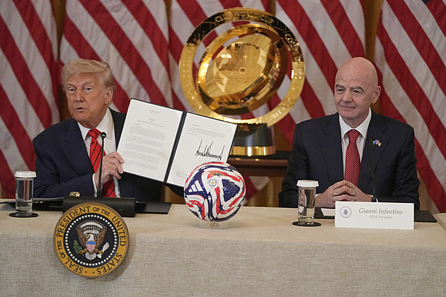 Soud pozastavil Trumpovo nařízení o propouštění veřejných zaměstnanců, vyhověl odborům