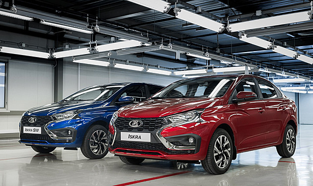 Lada Iskra SW je kombi na ruský způsob. Má menší kufr než výchozí sedan