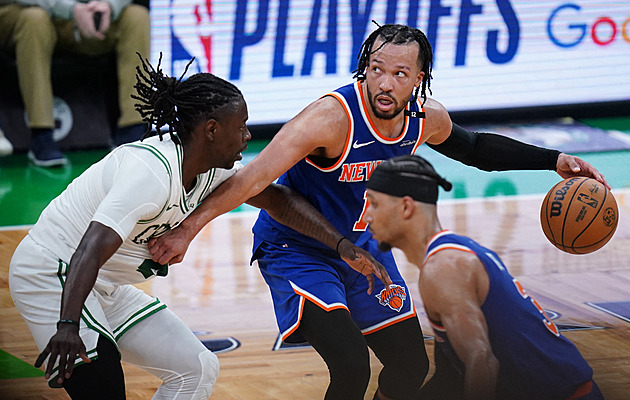 Boston prožil historické trápení, slaví se v New Yorku. Gordon trefil výhru Denveru