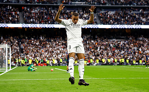 Real udolal Vigo a drží se na dohled Barcelony, dvěma trefami přispěl Mbappé