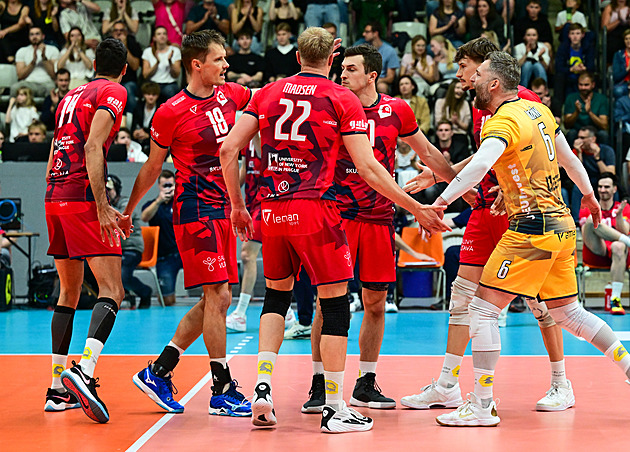 Lvi Praha jsou volejbalovými šampiony, s Karlovarskem otočili z 0:2 na 3:2