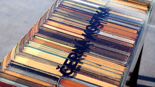 V Ostrav� se za�ala stav�t ikonick� �ern� kostka