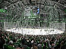 Dallas postupuje a hala je v euforii. Pohled na fanouky po sedmém utkání.