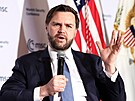 Americký viceprezident J. D. Vance (7. kvtna 2025)