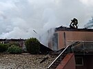V ernm Dubu shoel rodinn dm. Ohe likvidovaly profesionln i dobrovoln...