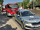Policist mli pi vjezdu k udlosti dopravn nehodu v ulici Plzesk. (1....