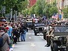 Slavnosti svobody. Jízdou historických vojenských vozidel Conwoy of Liberty...
