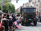 Slavnosti svobody. Jízdou historických vojenských vozidel Conwoy of Liberty...