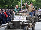 Slavnosti svobody. Jízdou historických vojenských vozidel Conwoy of Liberty...