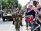 Slavnosti svobody. Jízdou historických vojenských vozidel Conwoy of Liberty...