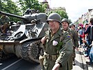 Slavnosti svobody. Jízdou historických vojenských vozidel Conwoy of Liberty...