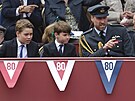 Princ George, princ Louis a princ William na oslavách Dne vítzství v Evrop v...