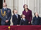 Princ William, princ George, princ Louis, princezna Kate a princezna Charlotte...