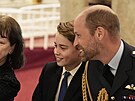 Princ George a princ William na setkání s veterány v Buckinghamském paláci (5....