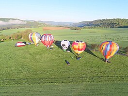 V dálce je vid�t mlha nad Berounkou mezi Hlásnou T�ebaní a Srbskem.