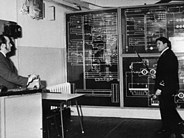 P�ípravy na zahájení provozu na první lince pra�ského metra se chýlí ke konci...