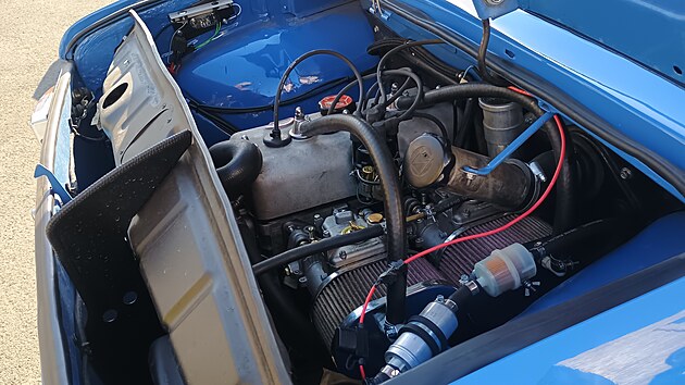 V p�tek 2. kv�tna r�no odstartovala od N�rodn�ho technick�ho muzea v Praze sme�ka veter�n� na trasu ji� t�et�ho ro�n�ku Czech Oldtimer Express 2025 � j�zdy historick�ch voz� nap��� Evropou.
