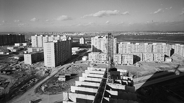 Pra�sk� Ji�n� M�sto v bl�zkosti hostiva�sk� rekrea�n� oblasti v roce 1976. 