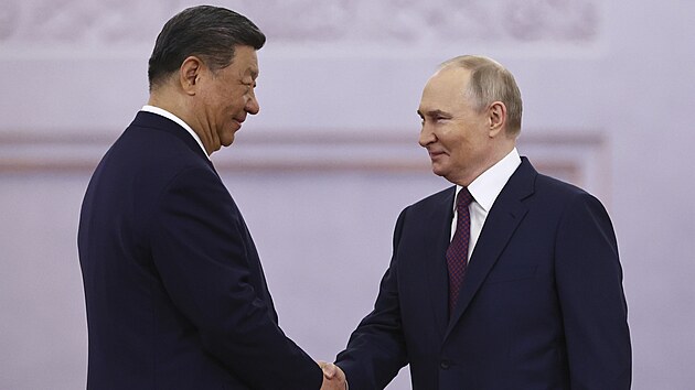 Prezidenti ��ny a Ruska Si �in-pching a Vladimir Putin na sch�zce v Kremlu (8. kv�tna 2025)