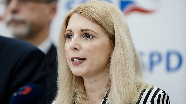 Poslankyn� SPD Lucie �afr�nkov� ve Sn�movn� (6. kv�tna 2025)