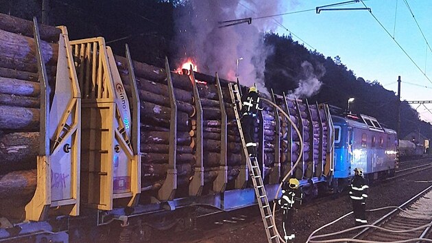 Por nkladnho vlaku v st nad Orlic zastavil provoz na elezninm koridoru. (7. kvtna 2025)