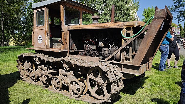 Sraz traktor v Mstskm parku v Libochovicch