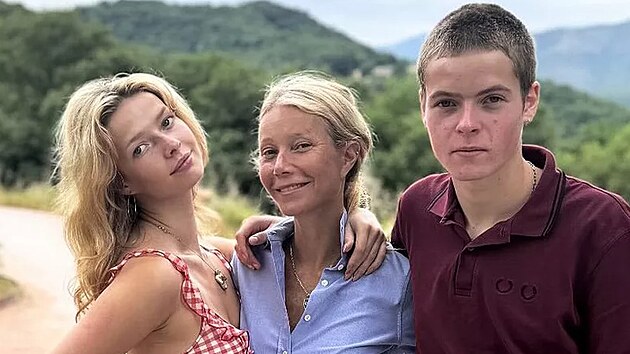 Hereka Gwyneth Paltrowov s dcerou Apple a synem Mosesem (2024)