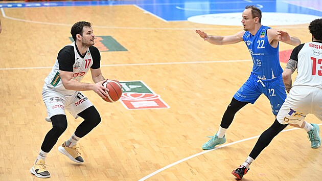 Nymburk Basketbol Oyuncuları 1. kazandı. Yarı Finaller 3 puanla