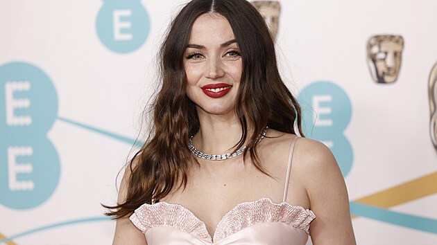 Ana de Armasov na cench BAFTA (Londn, 19. nora 2023)