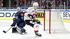 �výcarský úto�ník Gregory Hofmann nast�ílel v utkání proti Finsku hattrick.