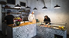 Brn�nská kavárna Cukrové nebe. Vlastní ji Iva Spasiuková s Jaroslavem...