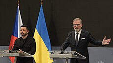 Ukrajinský prezident Volodymyr Zelenskyj a Petr Fiala  na tiskové konferenci po...