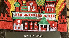 Pono�ky s moskevským Kremlem v plamenech.