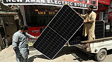 Pákistán se v roce 2024 za�adí mezi nejv�t�í dovozce solárních panel�. Na...