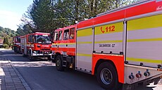 Pevrácený traktor se devem v obci Prlov na Vsetínsku pokodil plynovou...