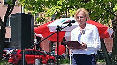 P�edsedkyn� komunist� Kate�ina Kone�ná na prvomájovém mítinku KS�M v Ostrav�