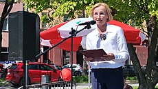 P�edsedkyn� komunist� Kate�ina Kone�ná na prvomájovém mítinku KS�M v Ostrav�
