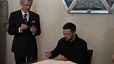 Prezident Ukrajiny Volodymy Zelenskyj jednal v Senátu s pedsedou horní komory...